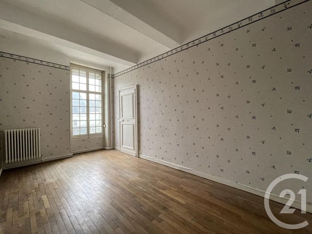 Appartement F4 à vendre - 6 pièces - 158 m2 - Guise - 02 - PICARDIE