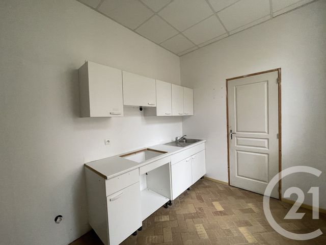 Immeuble &agrave; louer - 60 m2 - Guise - 02 - PICARDIE