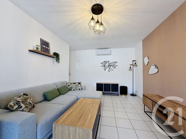 Appartement T2 &agrave; louer - 2 pi&egrave;ces - 48,70 m2 - Chateaurenard - 13 - PROVENCE-ALPES-COTE-D-AZUR