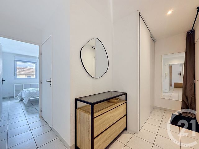 Appartement T2 &agrave; louer - 2 pi&egrave;ces - 48,70 m2 - Chateaurenard - 13 - PROVENCE-ALPES-COTE-D-AZUR