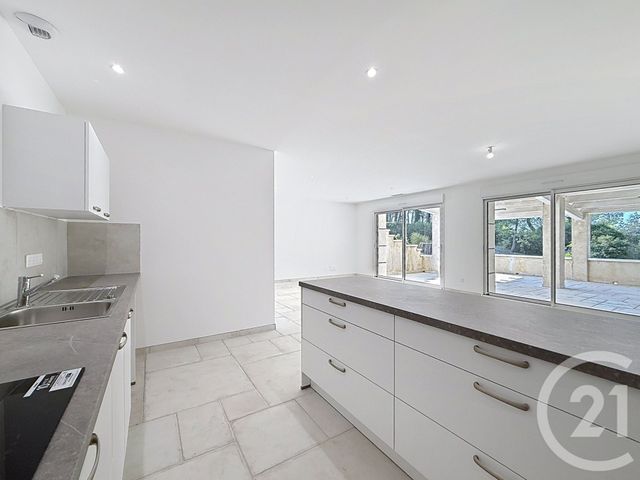 Maison &agrave; louer - 4 pi&egrave;ces - 91,63 m2 - Noves - 13 - PROVENCE-ALPES-COTE-D-AZUR