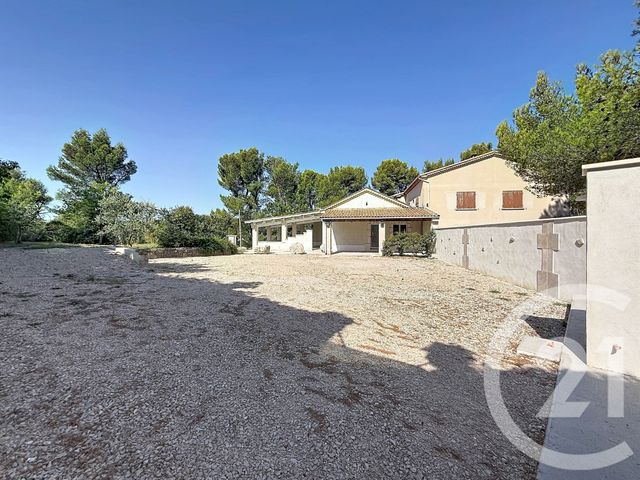 Maison &agrave; louer - 4 pi&egrave;ces - 91,63 m2 - Noves - 13 - PROVENCE-ALPES-COTE-D-AZUR