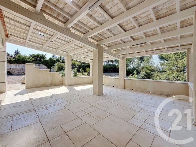 Maison &agrave; louer - 4 pi&egrave;ces - 91,63 m2 - Noves - 13 - PROVENCE-ALPES-COTE-D-AZUR
