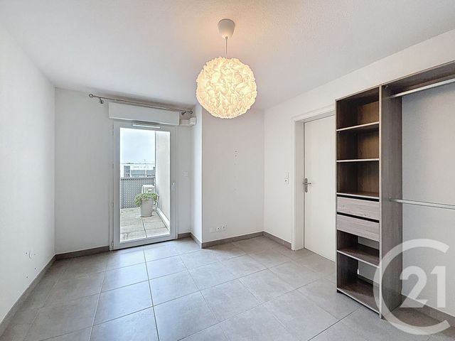 Appartement T3 &agrave; louer - 3 pi&egrave;ces - 54,03 m2 - Avignon - 84 - PROVENCE-ALPES-COTE-D-AZUR