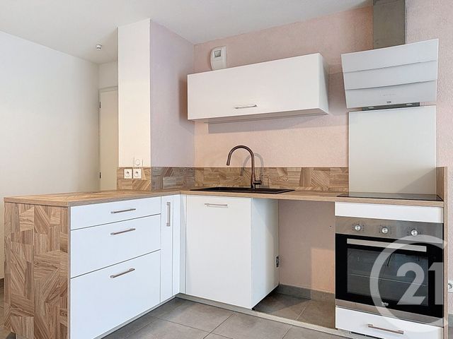 Appartement T3 &agrave; louer - 3 pi&egrave;ces - 54,03 m2 - Avignon - 84 - PROVENCE-ALPES-COTE-D-AZUR