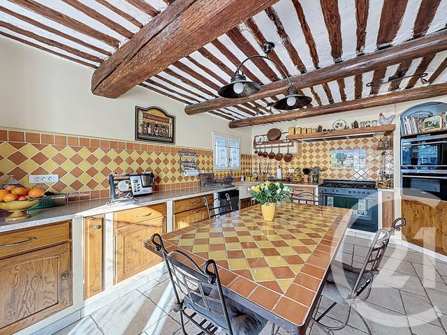Maison &agrave; vendre - 6 pi&egrave;ces - 188,70 m2 - Noves - 13 - PROVENCE-ALPES-COTE-D-AZUR