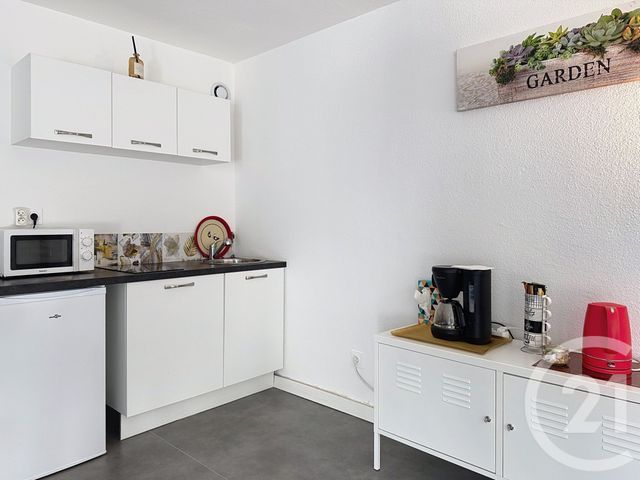 Appartement T1 &agrave; louer - 1 pi&egrave;ce - 33,11 m2 - Les Baux De Provence - 13 - PROVENCE-ALPES-COTE-D-AZUR