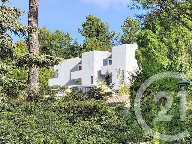 Appartement T1 &agrave; louer - 1 pi&egrave;ce - 33,11 m2 - Les Baux De Provence - 13 - PROVENCE-ALPES-COTE-D-AZUR