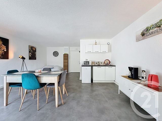 Appartement T1 &agrave; louer - 1 pi&egrave;ce - 33,11 m2 - Les Baux De Provence - 13 - PROVENCE-ALPES-COTE-D-AZUR
