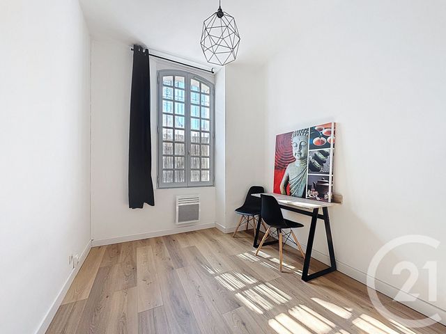 Appartement T4 &agrave; vendre - 4 pi&egrave;ces - 67,35 m2 - Tarascon - 13 - PROVENCE-ALPES-COTE-D-AZUR