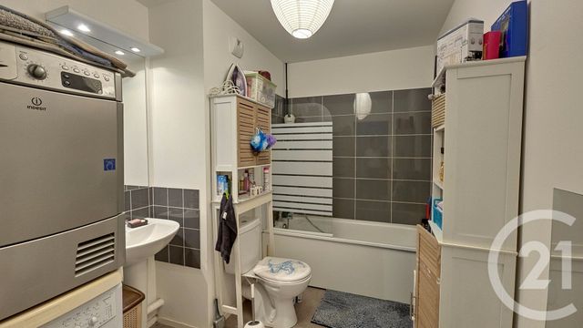 Appartement F2 à vendre - 2 pièces - 38,23 m2 - Le Blanc Mesnil - 93 - ILE-DE-FRANCE