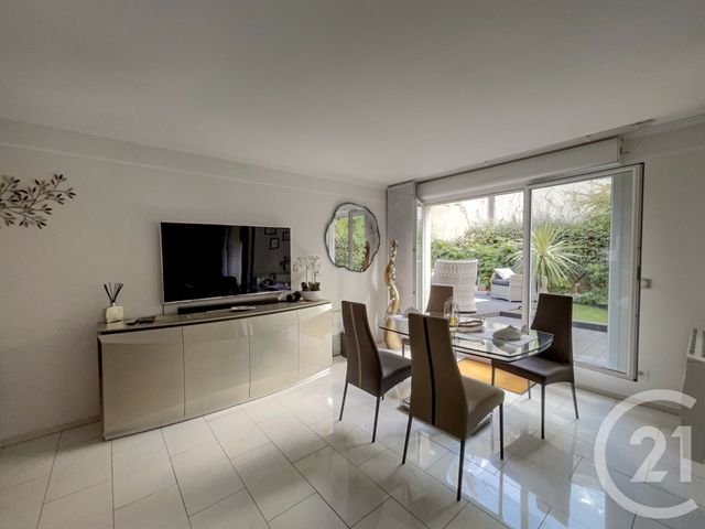 Appartement F5 &agrave; vendre - 5 pi&egrave;ces - 80,17 m2 - Drancy - 93 - ILE-DE-FRANCE