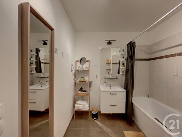 Appartement &agrave; vendre - 3 pi&egrave;ces - 64 m2 - Le Blanc Mesnil - 93 - ILE-DE-FRANCE