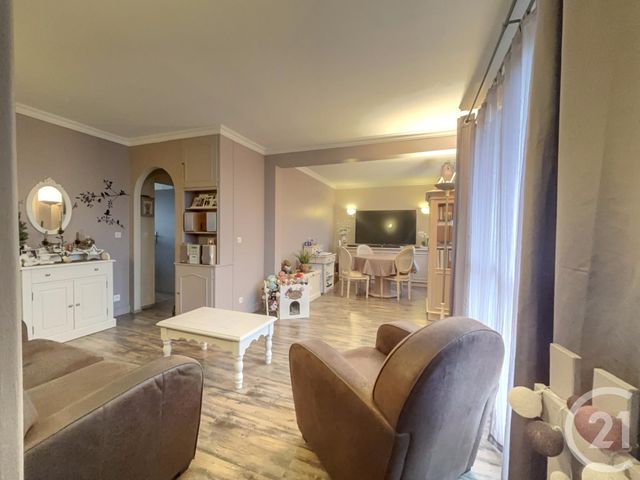 Appartement F5 à vendre - 5 pièces - 72,98 m2 - Drancy - 93 - ILE-DE-FRANCE