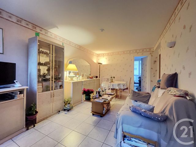 Appartement F3 &agrave; vendre - 3 pi&egrave;ces - 54,38 m2 - Le Bourget - 93 - ILE-DE-FRANCE