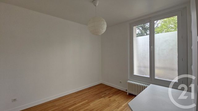 Appartement F5 &agrave; vendre - 5 pi&egrave;ces - 84,75 m2 - Le Bourget - 93 - ILE-DE-FRANCE