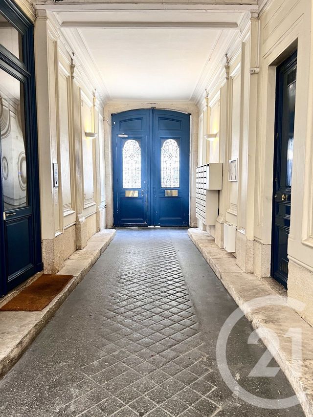 Appartement F2 &agrave; vendre - 2 pi&egrave;ces - 40 m2 - Paris - 75009 - ILE-DE-FRANCE