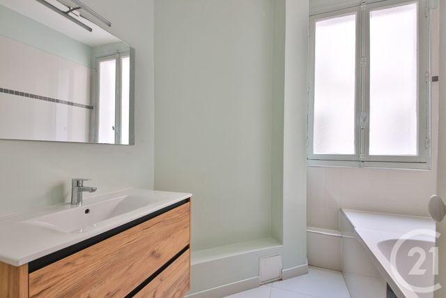 Appartement F4 &agrave; vendre - 4 pi&egrave;ces - 106,29 m2 - Paris - 75009 - ILE-DE-FRANCE