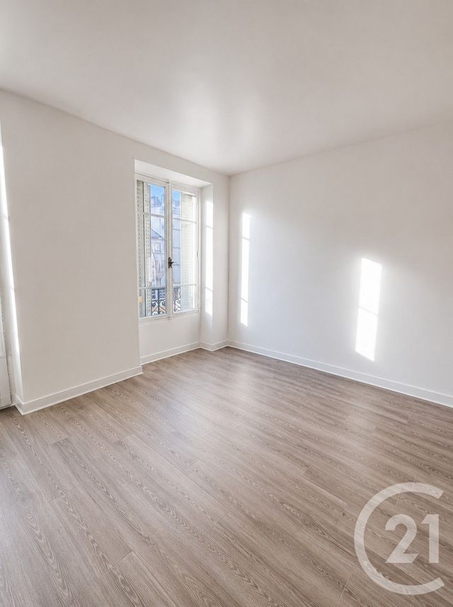 Appartement Studio &agrave; vendre - 1 pi&egrave;ce - 25,57 m2 - Paris - 75018 - ILE-DE-FRANCE