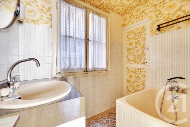 Appartement &agrave; vendre - 3 pi&egrave;ces - 75,74 m2 - Paris - 75009 - ILE-DE-FRANCE