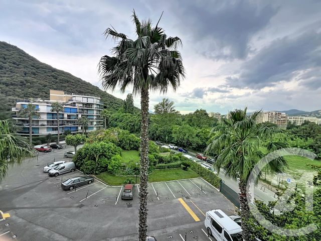 Appartement T2 &agrave; louer - 2 pi&egrave;ces - 43,92 m2 - Mandelieu La Napoule - 06 - PROVENCE-ALPES-COTE-D-AZUR