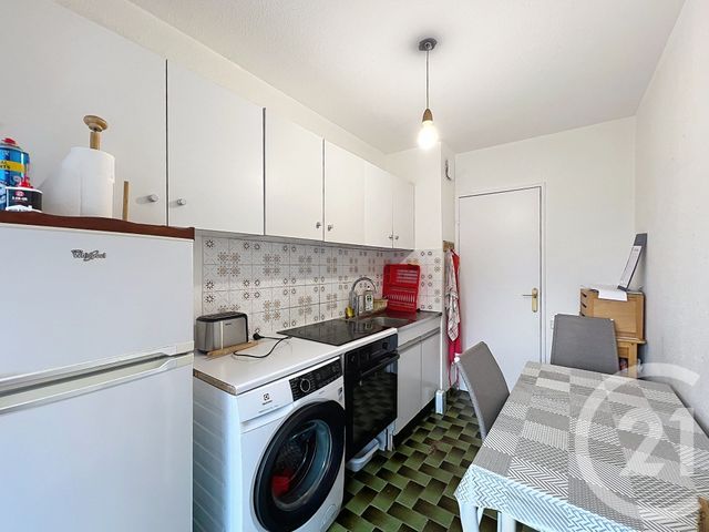 Appartement T2 &agrave; louer - 2 pi&egrave;ces - 43,92 m2 - Mandelieu La Napoule - 06 - PROVENCE-ALPES-COTE-D-AZUR