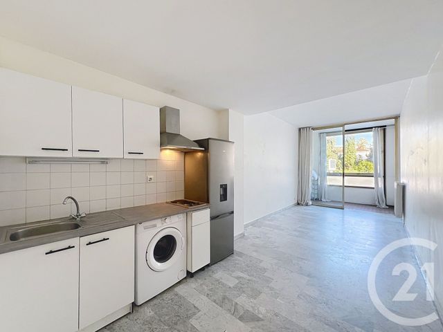 Appartement Studio à louer - 1 pièce - 28,09 m2 - Cannes - 06 - PROVENCE-ALPES-COTE-D-AZUR