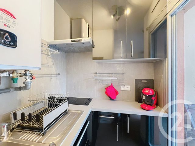 Appartement T1 à louer - 1 pièce - 24,64 m2 - Mandelieu La Napoule - 06 - PROVENCE-ALPES-COTE-D-AZUR