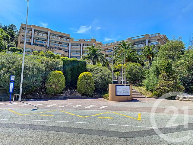 Appartement F2 &agrave; louer - 2 pi&egrave;ces - 31,52 m2 - Theoule Sur Mer - 06 - PROVENCE-ALPES-COTE-D-AZUR