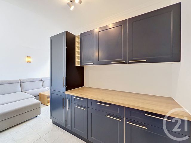 Appartement F2 &agrave; louer - 2 pi&egrave;ces - 31,52 m2 - Theoule Sur Mer - 06 - PROVENCE-ALPES-COTE-D-AZUR