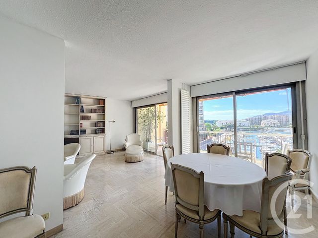 Appartement T2 à louer - 3 pièces - 79,10 m2 - Mandelieu La Napoule - 06 - PROVENCE-ALPES-COTE-D-AZUR