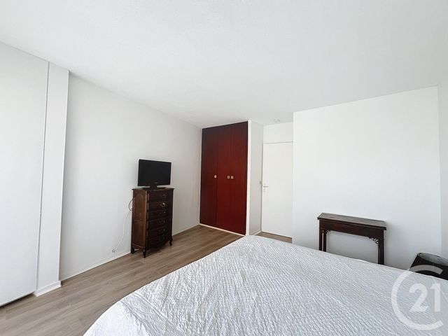 Appartement T2 à louer - 3 pièces - 79,10 m2 - Mandelieu La Napoule - 06 - PROVENCE-ALPES-COTE-D-AZUR