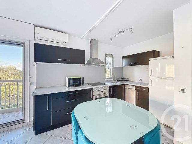 Appartement T2 à louer - 2 pièces - 32,39 m2 - Mandelieu La Napoule - 06 - PROVENCE-ALPES-COTE-D-AZUR