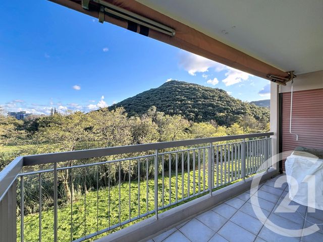 Appartement T2 à louer - 2 pièces - 32,39 m2 - Mandelieu La Napoule - 06 - PROVENCE-ALPES-COTE-D-AZUR