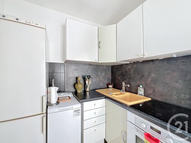 Appartement F1 &agrave; louer - 1 pi&egrave;ce - 32,69 m2 - Mandelieu La Napoule - 06 - PROVENCE-ALPES-COTE-D-AZUR