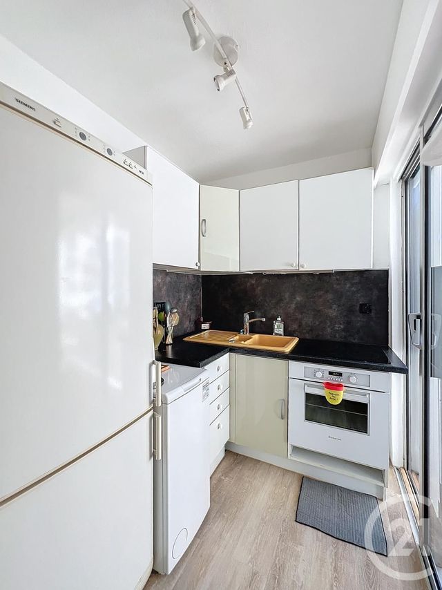 Appartement F1 &agrave; louer - 1 pi&egrave;ce - 32,69 m2 - Mandelieu La Napoule - 06 - PROVENCE-ALPES-COTE-D-AZUR