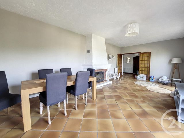 Appartement F3 &agrave; louer - 3 pi&egrave;ces - 97,33 m2 - Mandelieu La Napoule - 06 - PROVENCE-ALPES-COTE-D-AZUR