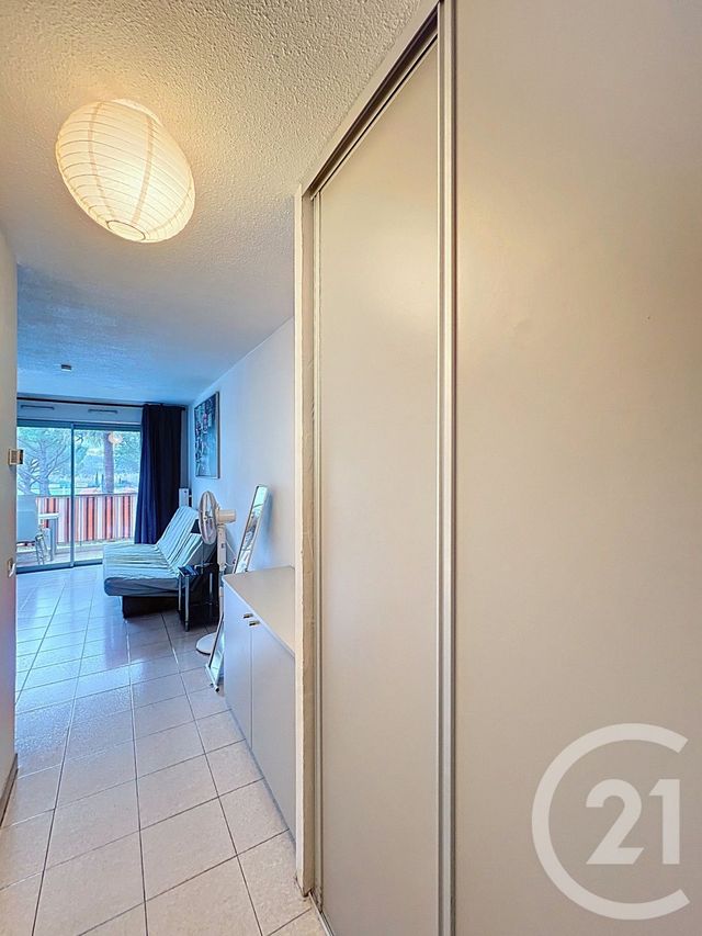 Appartement Studio &agrave; louer - 1 pi&egrave;ce - 21,72 m2 - Mandelieu La Napoule - 06 - PROVENCE-ALPES-COTE-D-AZUR