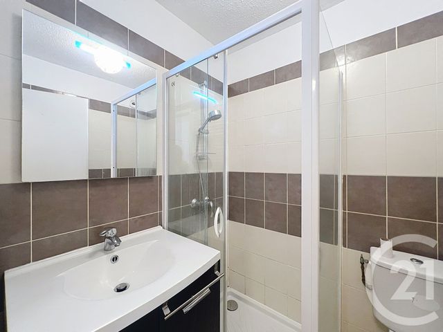 Appartement Studio &agrave; louer - 1 pi&egrave;ce - 21,72 m2 - Mandelieu La Napoule - 06 - PROVENCE-ALPES-COTE-D-AZUR