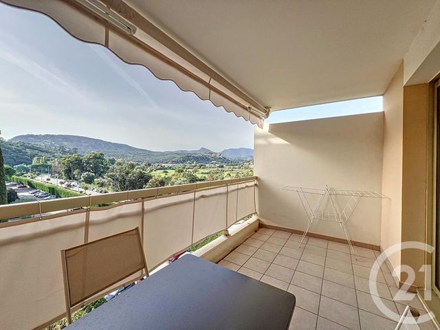 Appartement Studio &agrave; louer - 1 pi&egrave;ce - 29,48 m2 - Mandelieu La Napoule - 06 - PROVENCE-ALPES-COTE-D-AZUR