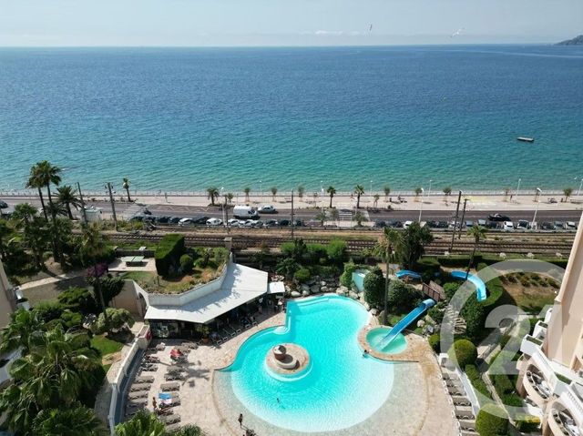 Appartement T3 &agrave; louer - 2 pi&egrave;ces - 33,59 m2 - Cannes La Bocca - 06 - PROVENCE-ALPES-COTE-D-AZUR