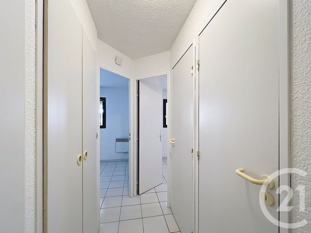 Appartement T3 &agrave; louer - 2 pi&egrave;ces - 33,59 m2 - Cannes La Bocca - 06 - PROVENCE-ALPES-COTE-D-AZUR