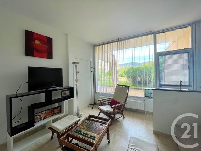 Appartement F2 &agrave; louer - 2 pi&egrave;ces - 32,42 m2 - Mandelieu La Napoule - 06 - PROVENCE-ALPES-COTE-D-AZUR