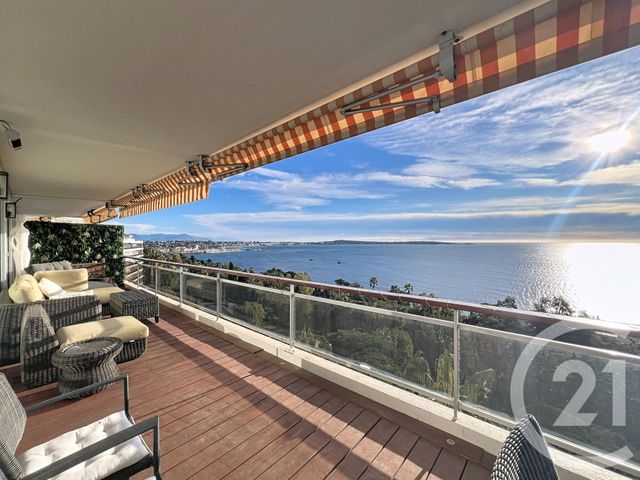 Appartement F5 &agrave; louer - 5 pi&egrave;ces - 107,46 m2 - Vallauris - 06 - PROVENCE-ALPES-COTE-D-AZUR