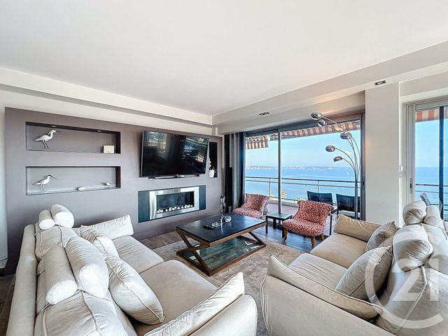 Appartement F5 &agrave; louer - 5 pi&egrave;ces - 107,46 m2 - Vallauris - 06 - PROVENCE-ALPES-COTE-D-AZUR