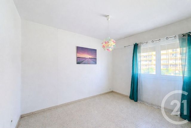 Appartement F2 &agrave; louer - 2 pi&egrave;ces - 46,47 m2 - Mandelieu La Napoule - 06 - PROVENCE-ALPES-COTE-D-AZUR