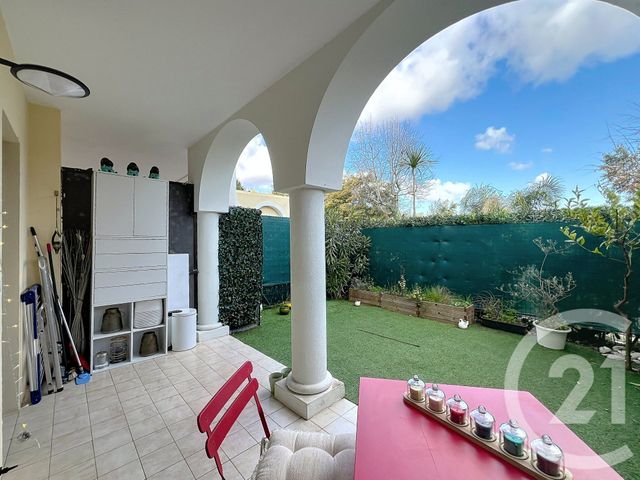 Appartement Studio &agrave; louer - 1 pi&egrave;ce - 21,85 m2 - Mandelieu La Napoule - 06 - PROVENCE-ALPES-COTE-D-AZUR