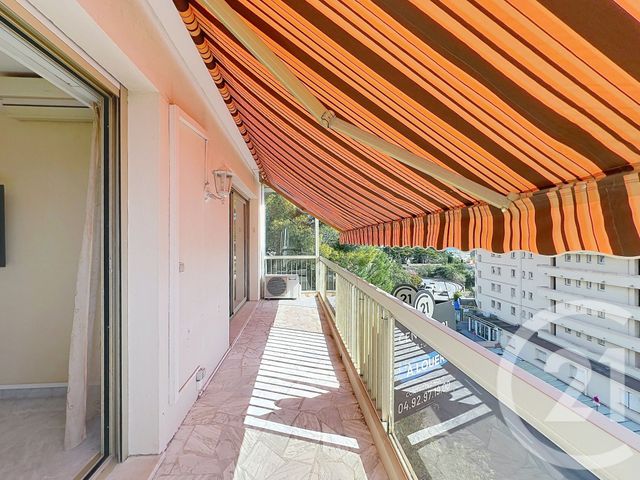 Appartement T2 &agrave; louer - 2 pi&egrave;ces - 52,68 m2 - Mandelieu La Napoule - 06 - PROVENCE-ALPES-COTE-D-AZUR