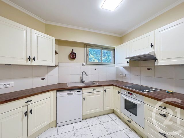 Appartement T2 &agrave; louer - 2 pi&egrave;ces - 52,68 m2 - Mandelieu La Napoule - 06 - PROVENCE-ALPES-COTE-D-AZUR