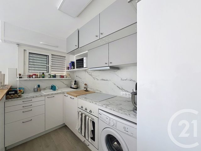 Appartement Studio &agrave; louer - 1 pi&egrave;ce - 29,23 m2 - Mandelieu La Napoule - 06 - PROVENCE-ALPES-COTE-D-AZUR